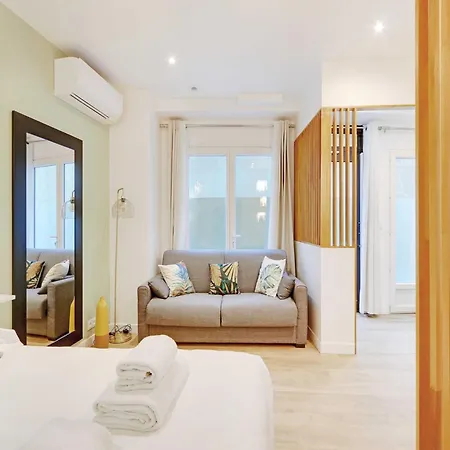 Charming With Ac -1br-3p- Sentier Apartment *